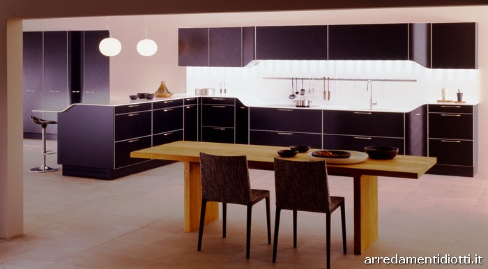 Venus cucina Snaidero Cucine design Pininfarina laccata nera